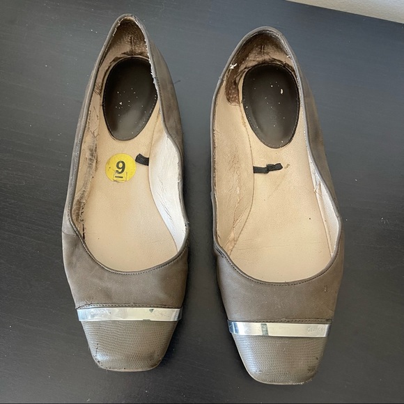 Used flats - Picture 2 of 2